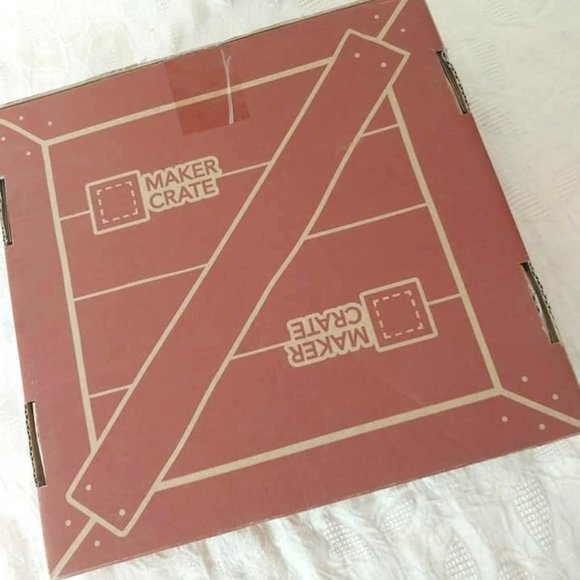 NIB KiwiCo Maker Crate Box Embroidered Apron - Picture 2 of 6